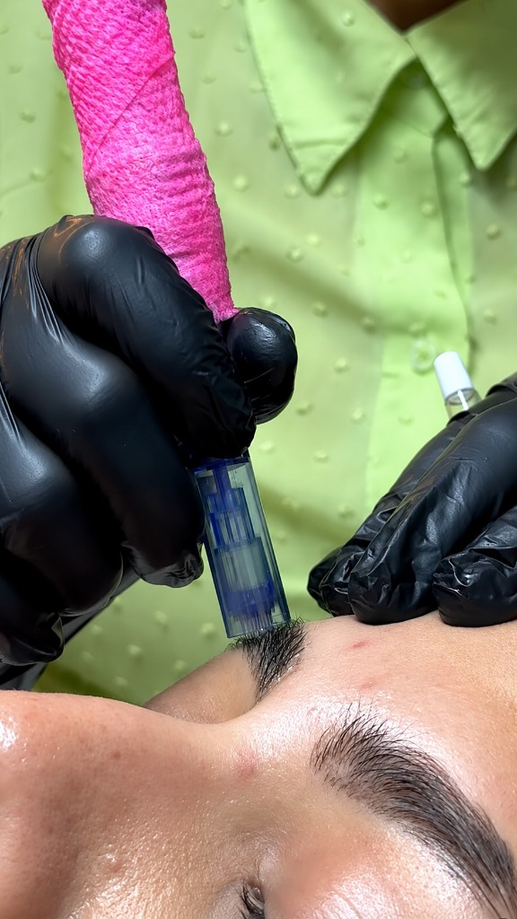 Micropigmentação de sobrancelhas